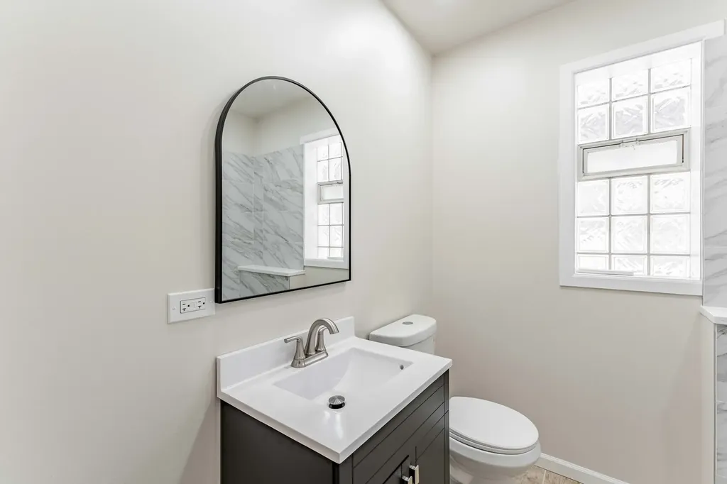 7639 South Ada Street Chicago IL 60620