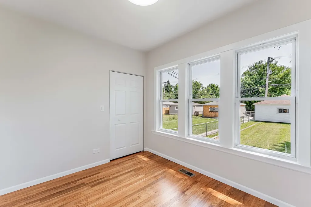 7639 South Ada Street Chicago IL 60620