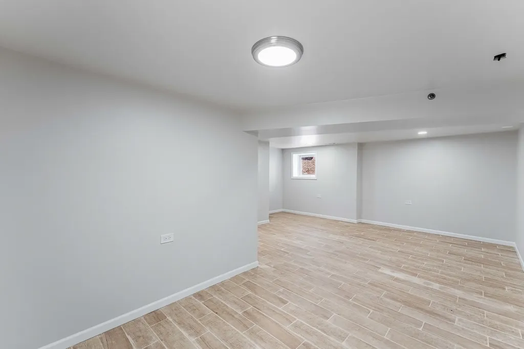 7639 South Ada Street Chicago IL 60620