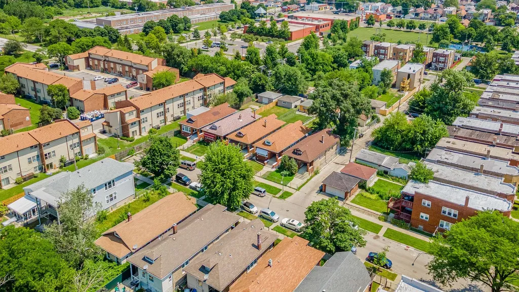 7639 South Ada Street Chicago IL 60620