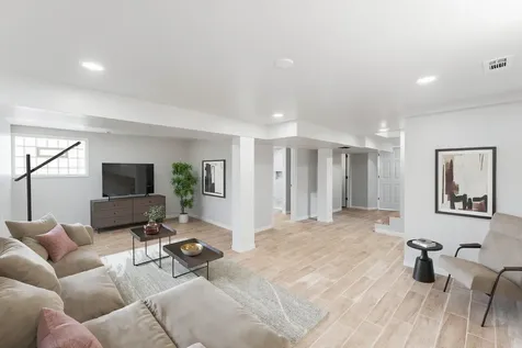 7639 South Ada Street Chicago IL 60620