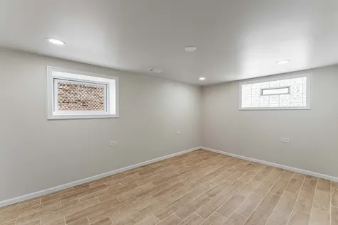 7639 South Ada Street Chicago IL 60620
