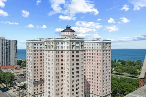 5510 North Sheridan Road Chicago IL 60640