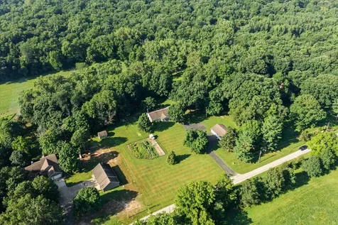 1430 Riverbend Lane White Heath IL 61884