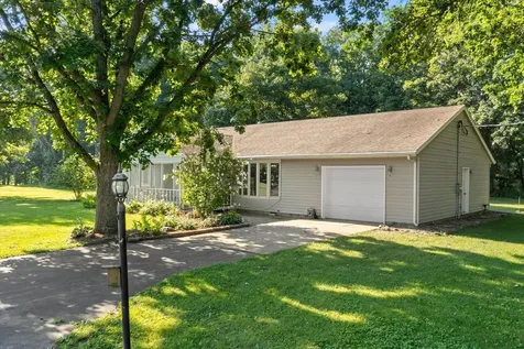 1430 Riverbend Lane White Heath IL 61884
