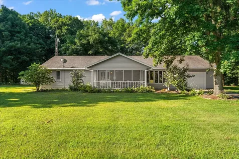 1430 Riverbend Lane White Heath IL 61884