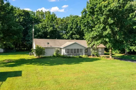 1430 Riverbend Lane White Heath IL 61884