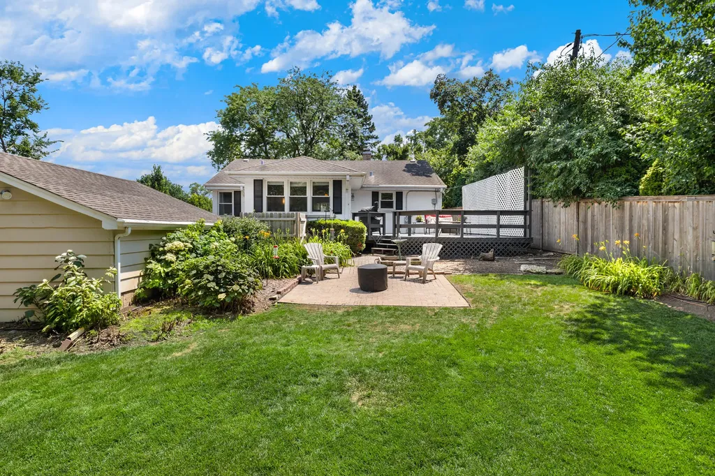 56 Chicago Avenue Clarendon Hills IL 60514