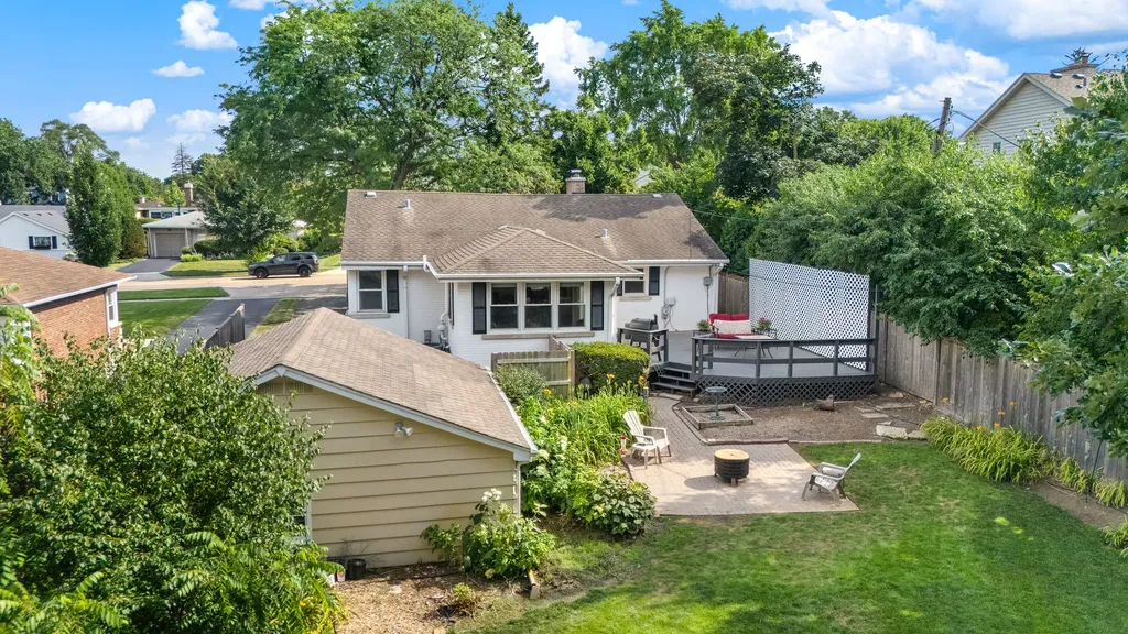 56 Chicago Avenue Clarendon Hills IL 60514