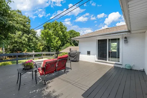 56 Chicago Avenue Clarendon Hills IL 60514