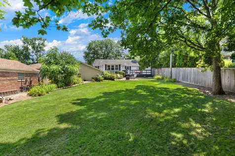 56 Chicago Avenue Clarendon Hills IL 60514