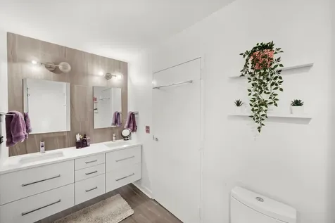 653 North Kingsbury Street Chicago IL 60654