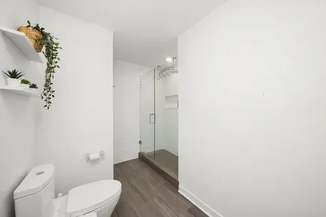 653 North Kingsbury Street Chicago IL 60654