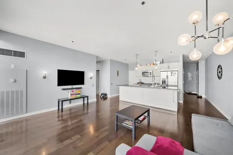 653 North Kingsbury Street Chicago IL 60654