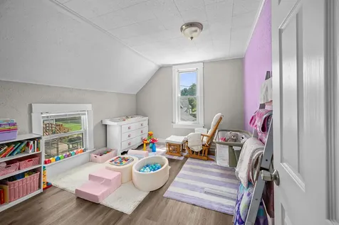 220 30TH Avenue East Moline IL 61244