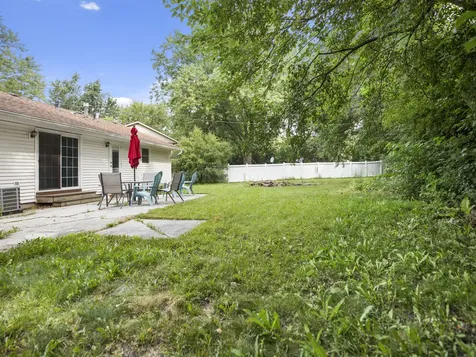 1603 Roder Court Streamwood IL 60107
