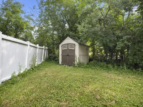 1603 Roder Court Streamwood IL 60107