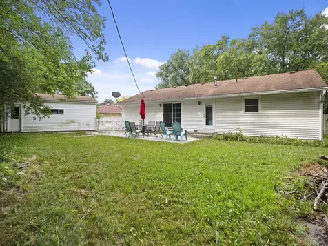 1603 Roder Court Streamwood IL 60107