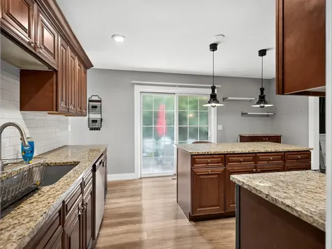 1603 Roder Court Streamwood IL 60107