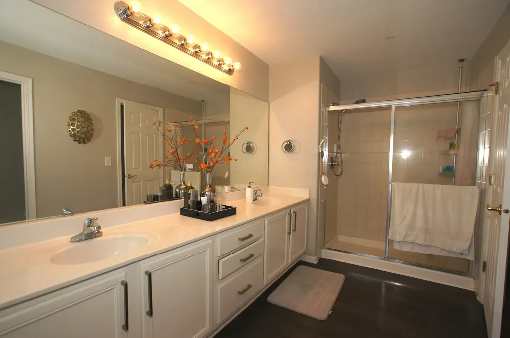 2244 Exeter Court Aurora IL 60503