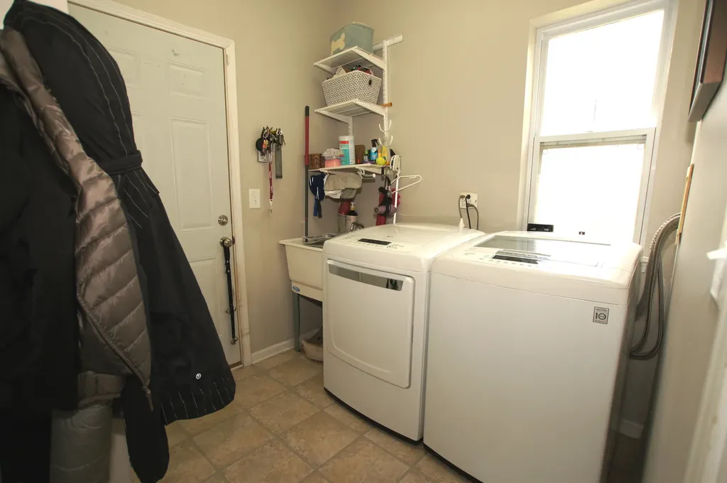 2244 Exeter Court Aurora IL 60503