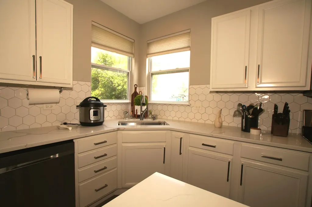 2244 Exeter Court Aurora IL 60503