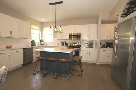 2244 Exeter Court Aurora IL 60503