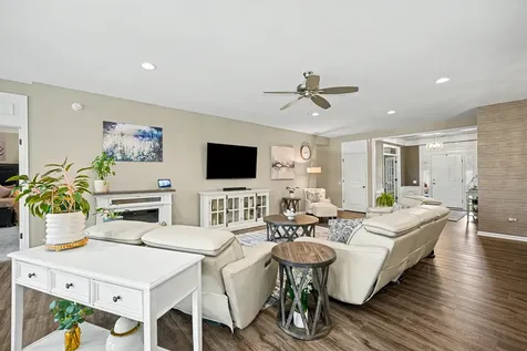 215 Honors Drive Shorewood IL 60404