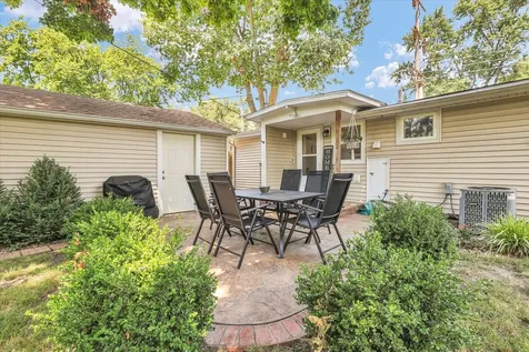 901 East Fairview Drive Tuscola IL 61953