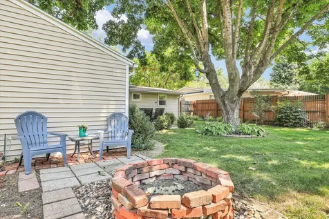 901 East Fairview Drive Tuscola IL 61953