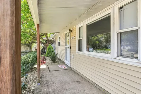 901 East Fairview Drive Tuscola IL 61953