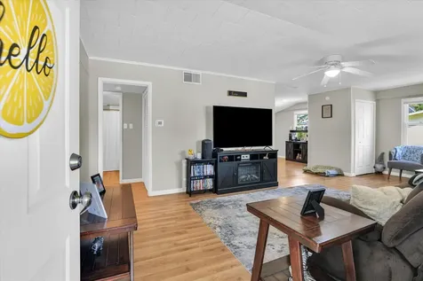 901 East Fairview Drive Tuscola IL 61953