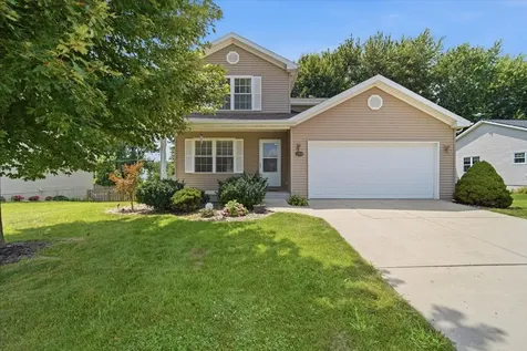 2909 Breezewood Boulevard Bloomington IL 61704