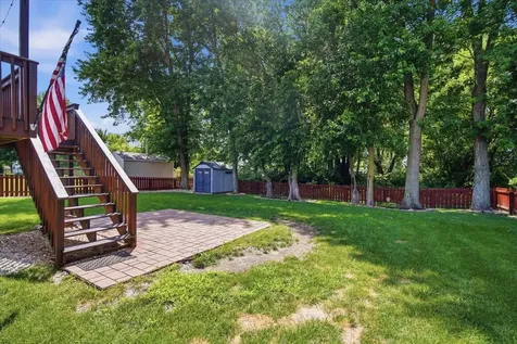 2909 Breezewood Boulevard Bloomington IL 61704