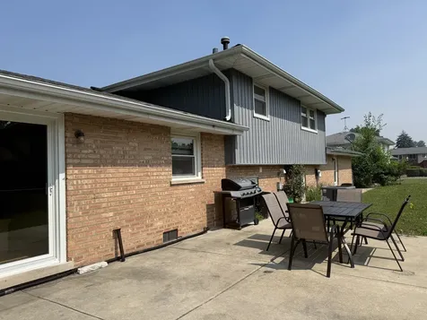 10507 South Terry Drive Palos Hills IL 60465