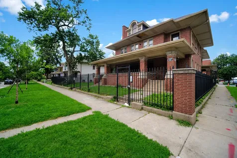 446 North Pine Avenue Chicago IL 60644