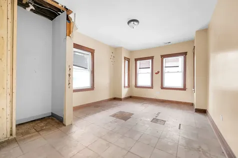 446 North Pine Avenue Chicago IL 60644