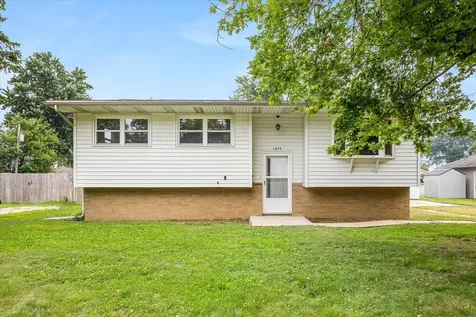 1803 Wright Street Streator IL 61364