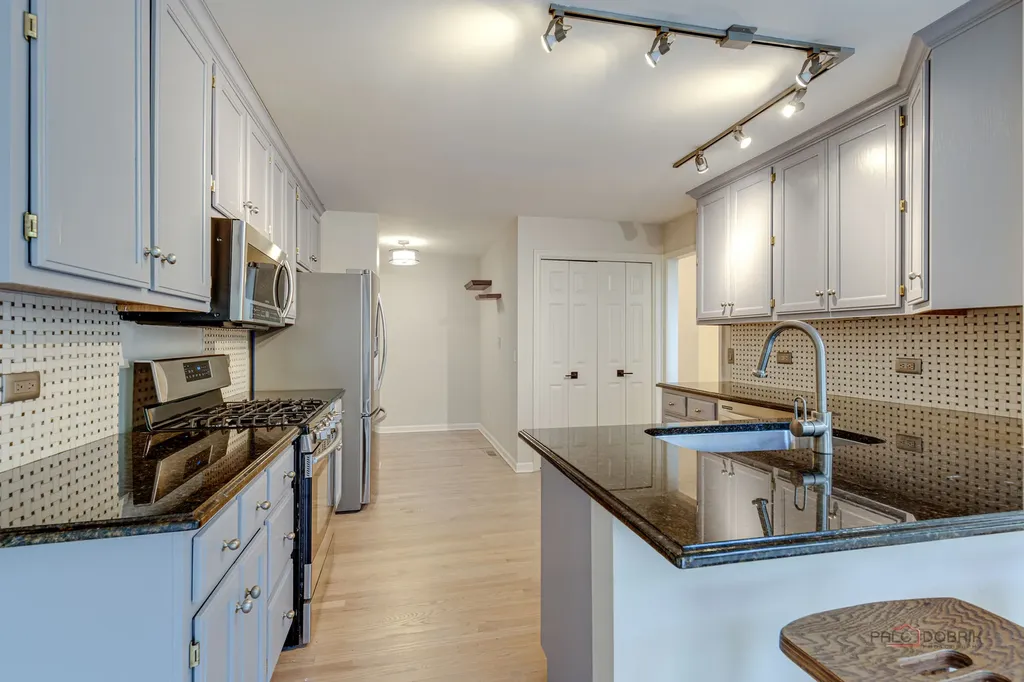 4405 Middleton Place Lisle IL 60532