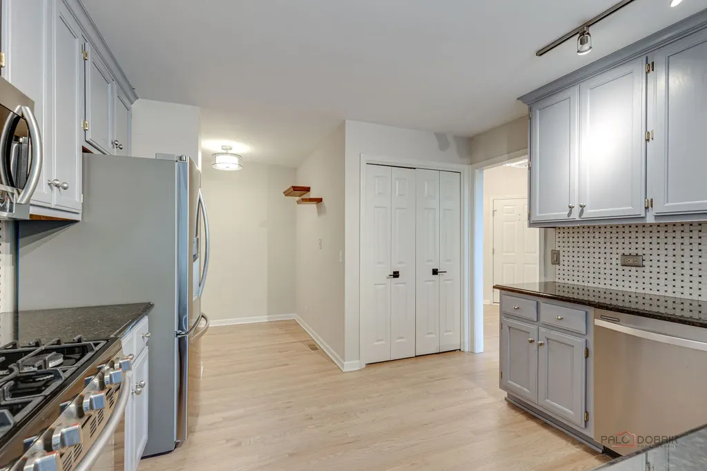 4405 Middleton Place Lisle IL 60532