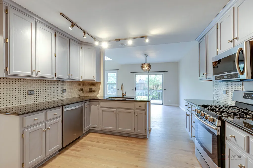 4405 Middleton Place Lisle IL 60532