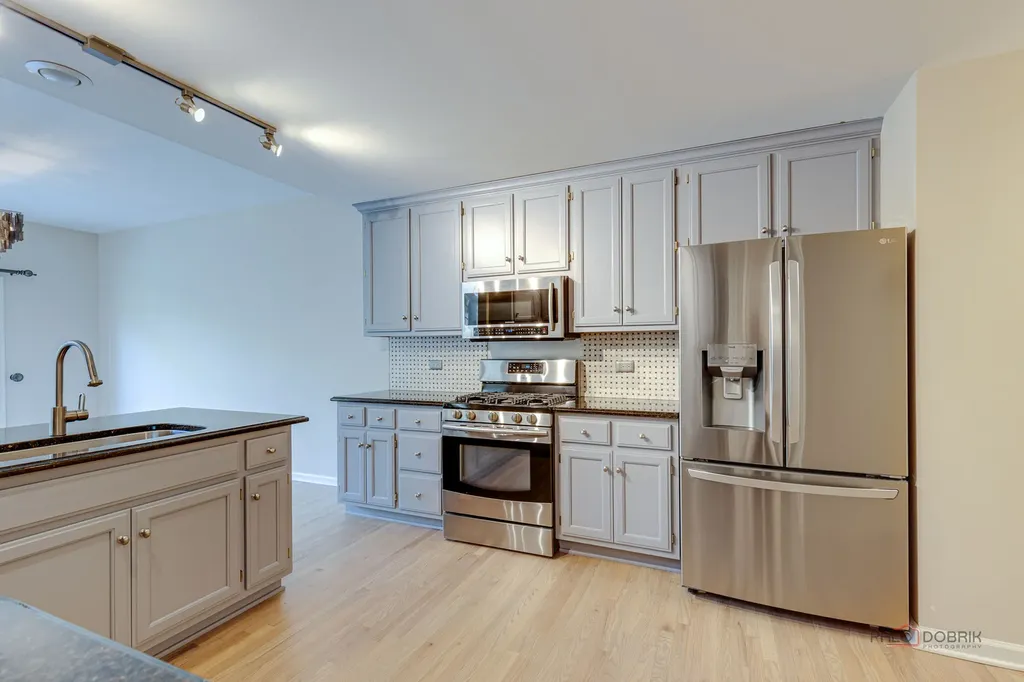 4405 Middleton Place Lisle IL 60532