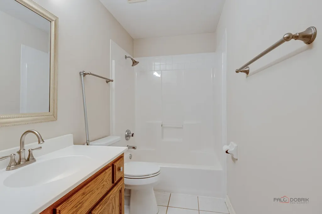 4405 Middleton Place Lisle IL 60532