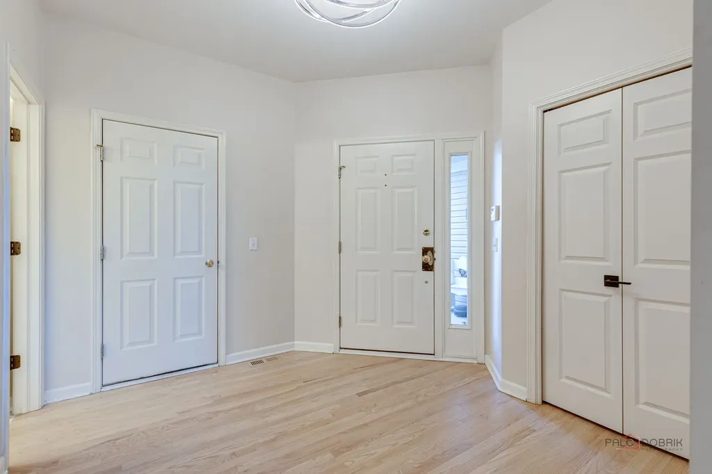 4405 Middleton Place Lisle IL 60532