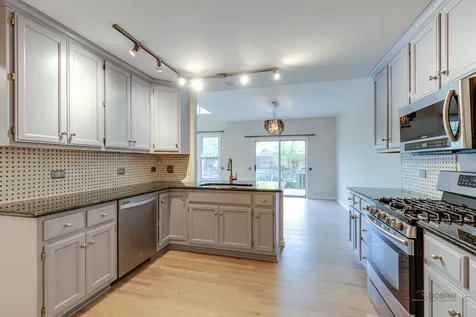4405 Middleton Place Lisle IL 60532
