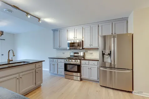 4405 Middleton Place Lisle IL 60532
