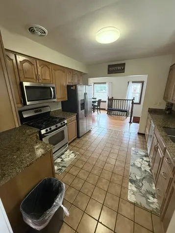186 North Du Bois Avenue Elgin IL 60123