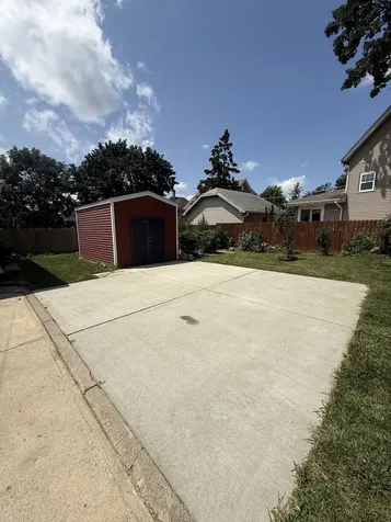 186 North Du Bois Avenue Elgin IL 60123