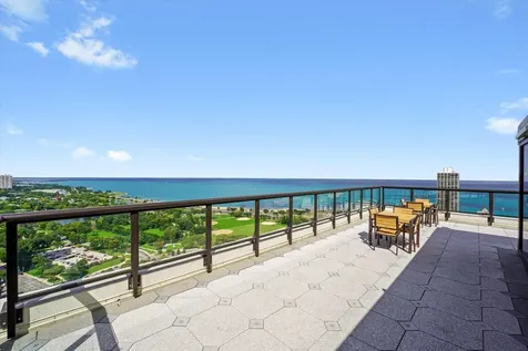 1560 North Sandburg Terrace Chicago IL 60610