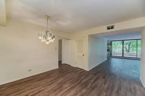465 West Dominion Drive Wood Dale IL 60191
